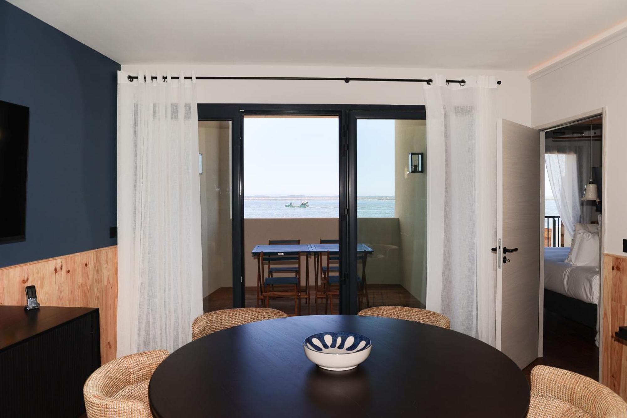 ארסשון Les Vagues Hotel & Spa מראה חיצוני תמונה
