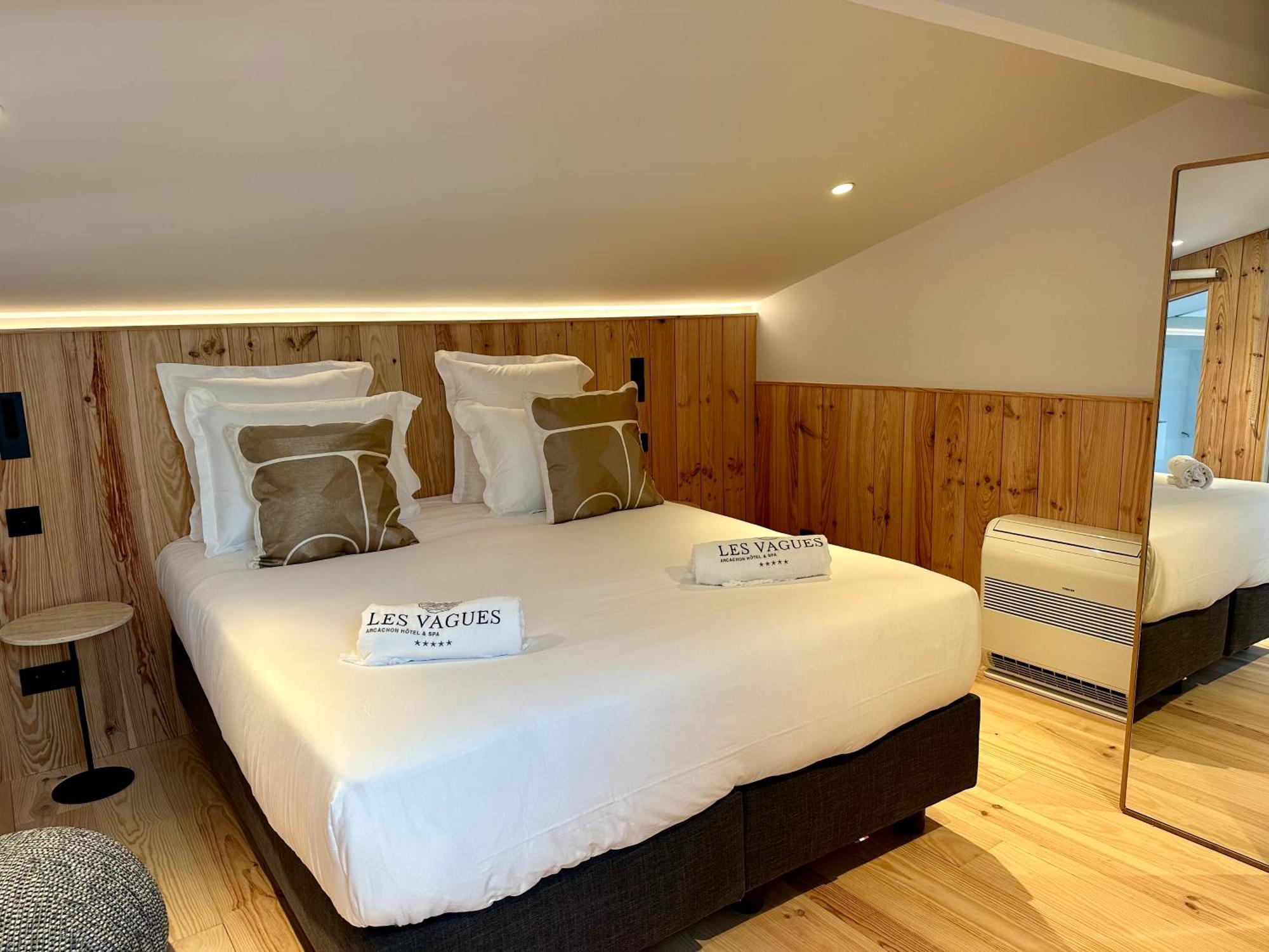 ארסשון Les Vagues Hotel & Spa מראה חיצוני תמונה